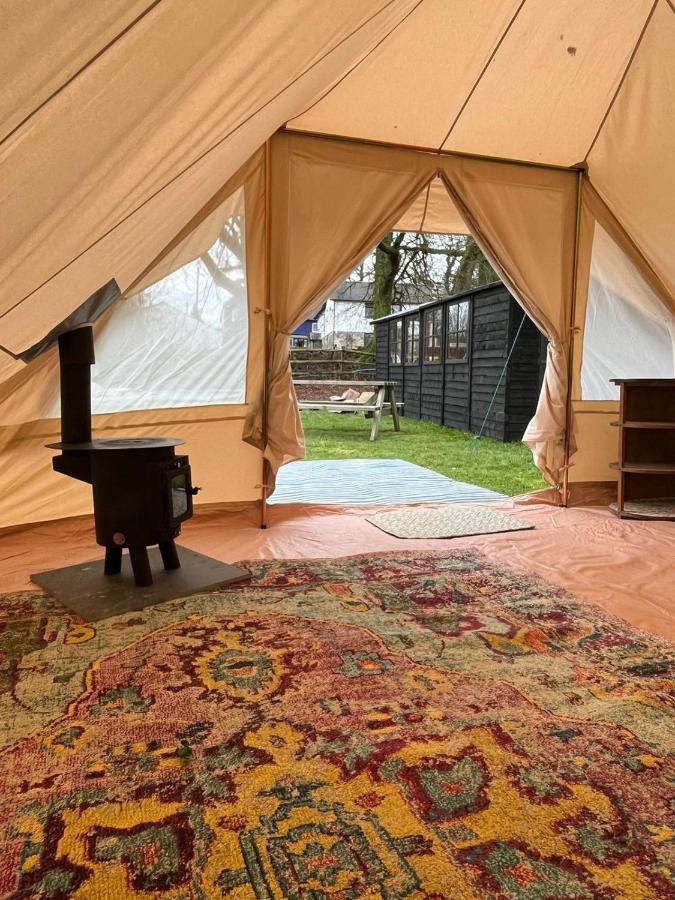 1 Glamping Tent With Kitchen & Electric On Small Family Campsite, No Bedding Supplied 纳伯斯 外观 照片